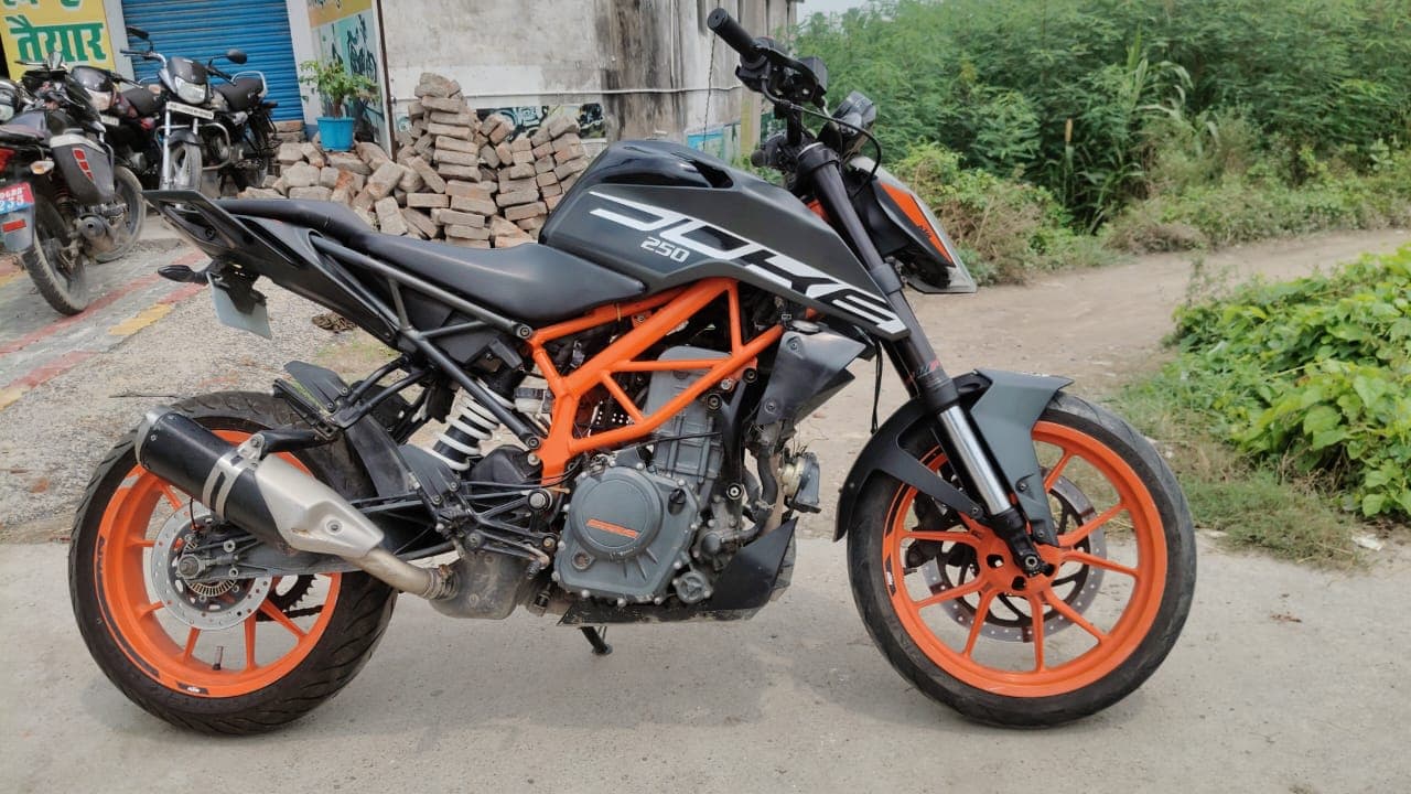 KTM Duke 250 2