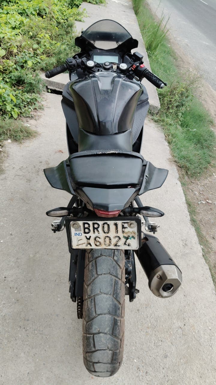 Yamaha YZF-R15 3
