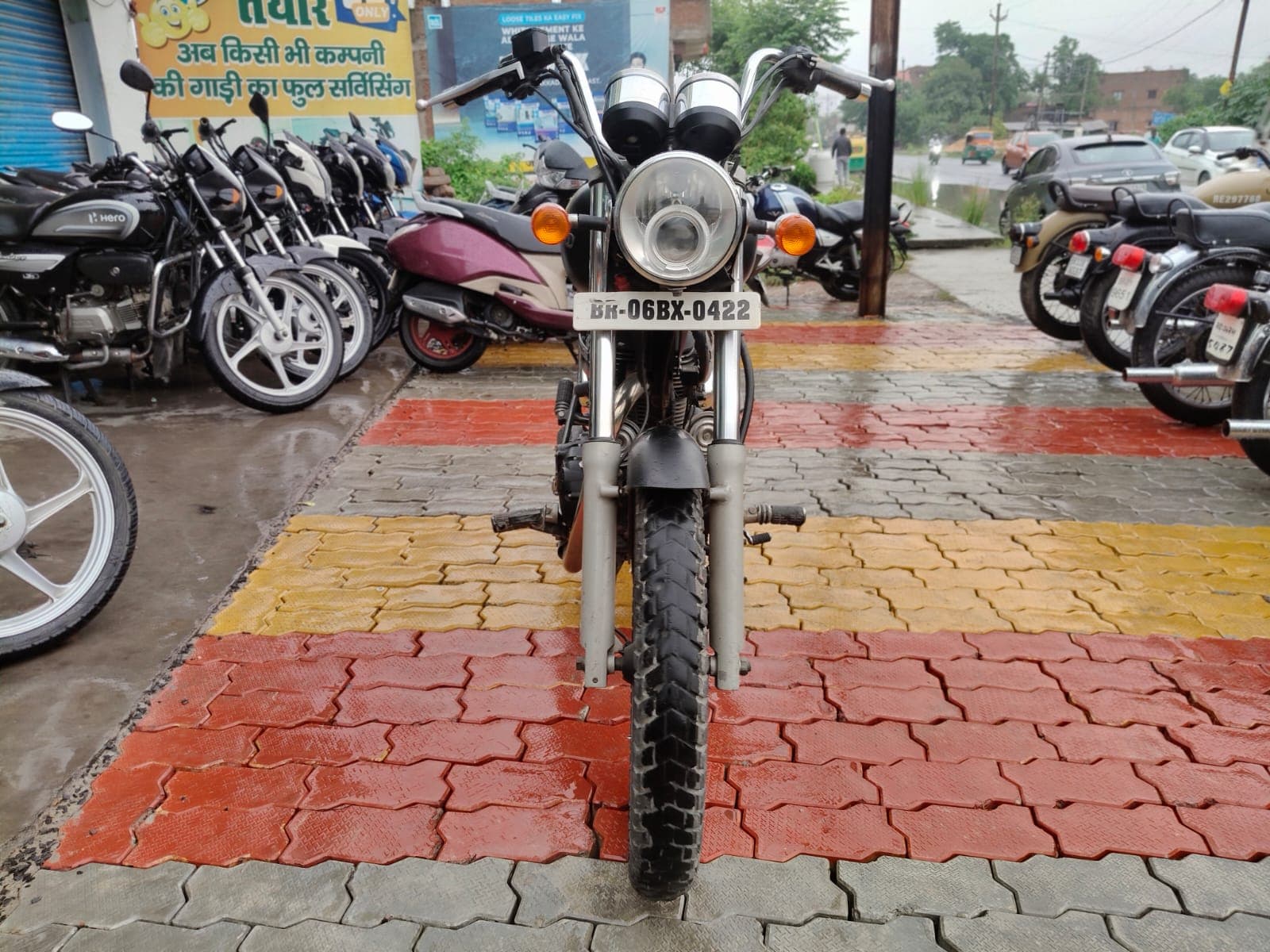 Royal Enfield Thunderbird 350 4