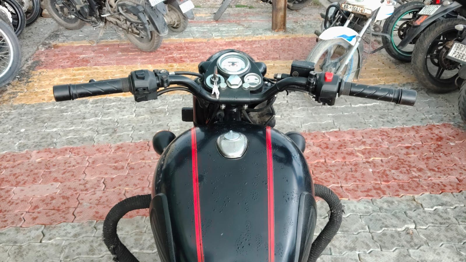 Royal Enfield Classic 350 2