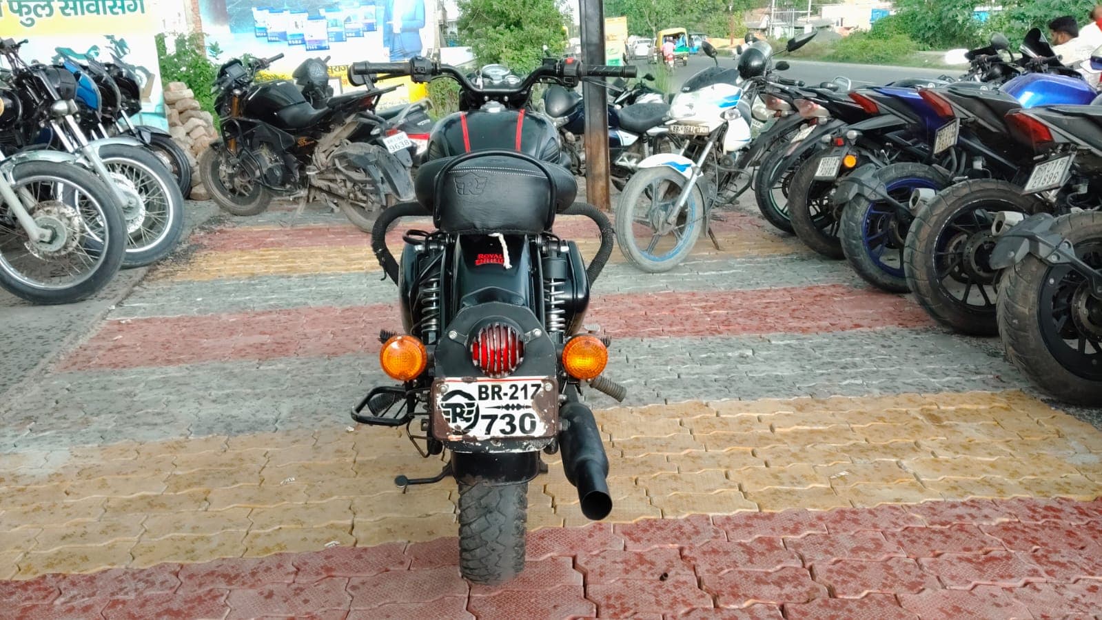 Royal Enfield Classic 350 3