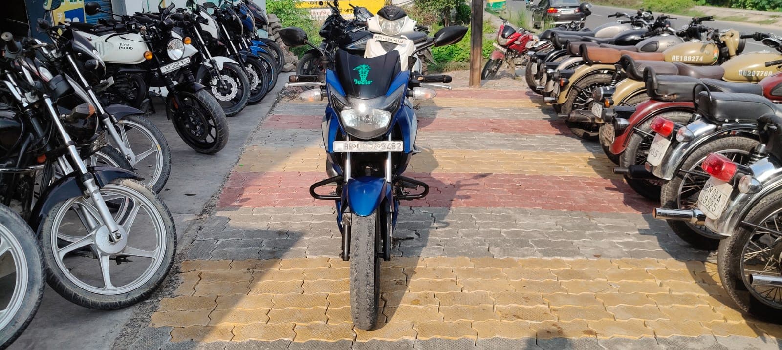 TVS Apache 2