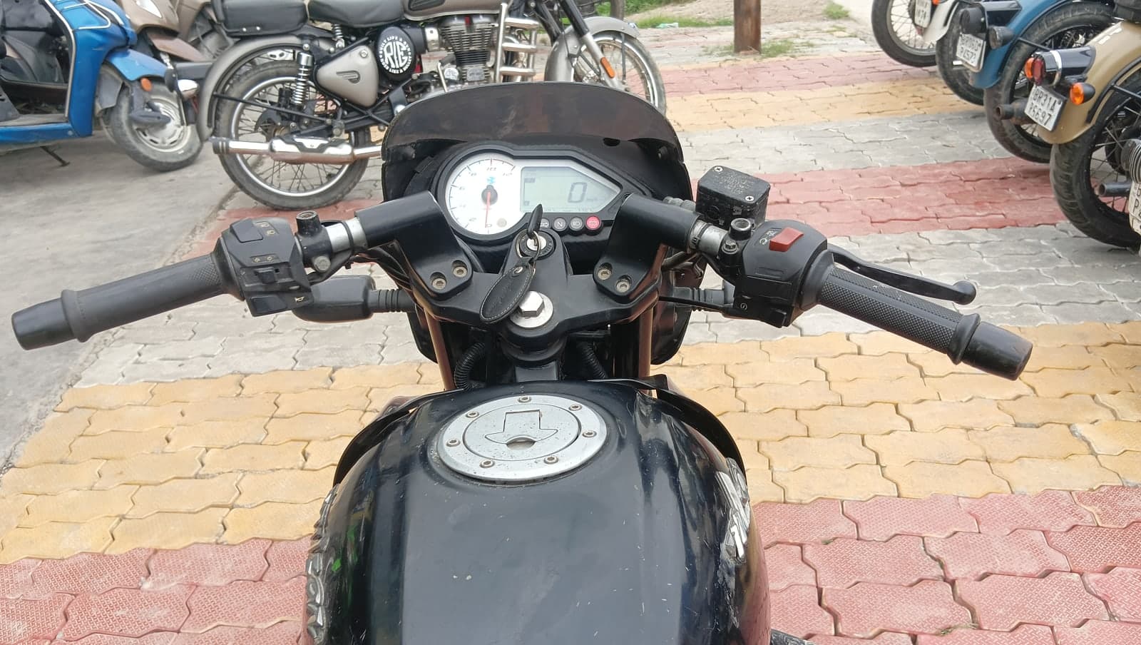 BAJAJ PULSAR 150 2