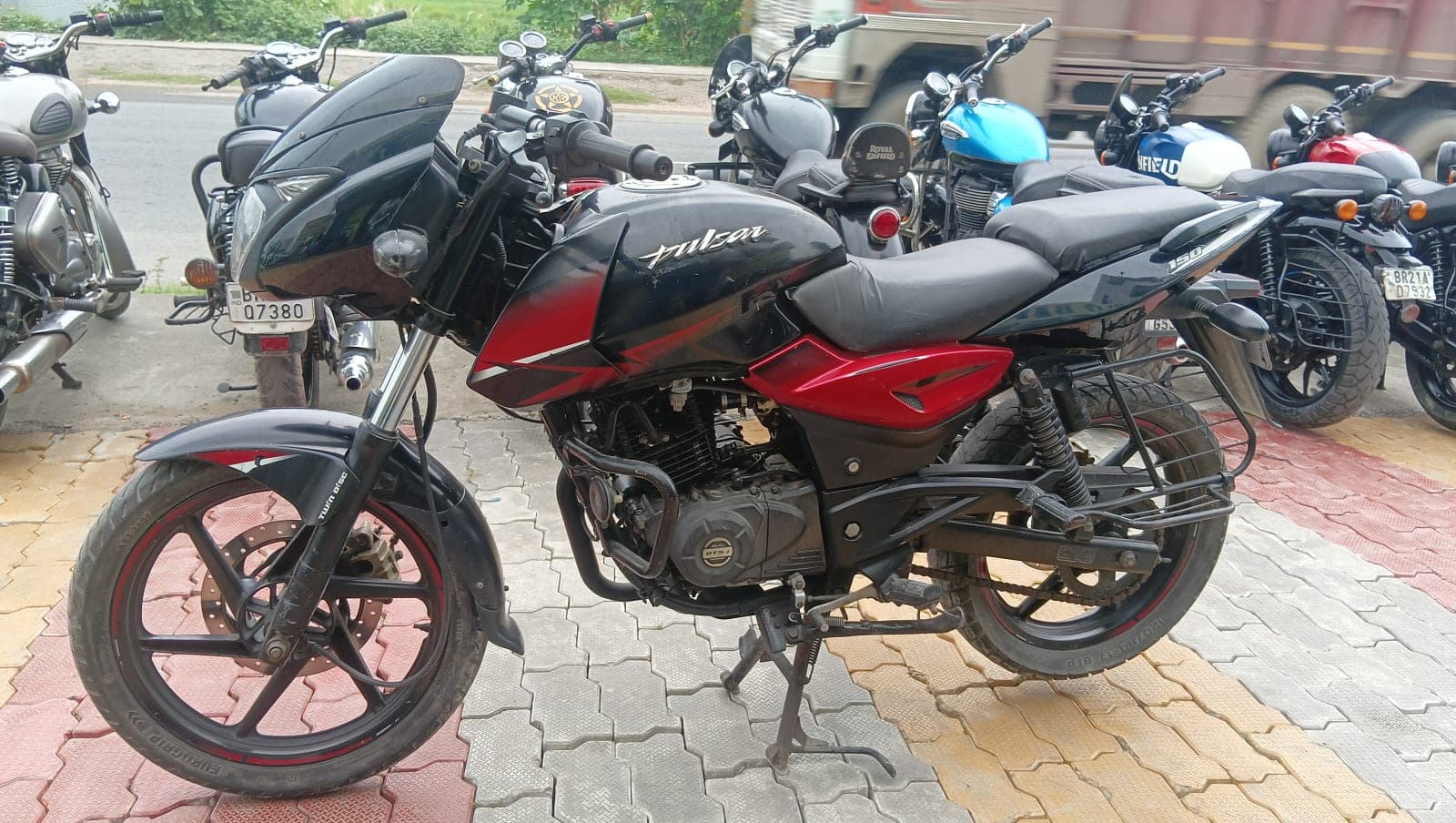 BAJAJ PULSAR 150 4