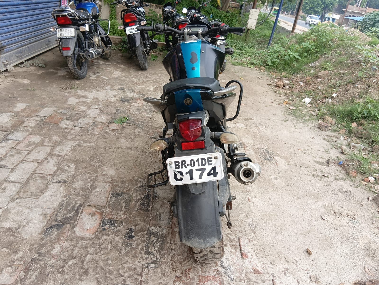 YAMAHA FZ 2