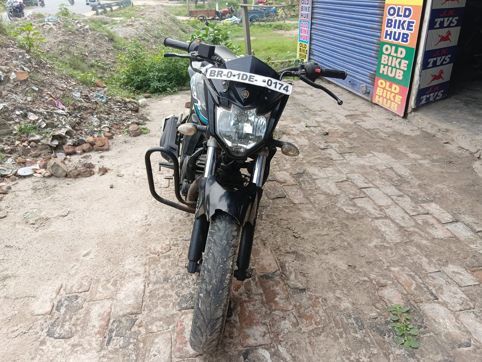 YAMAHA FZ 4
