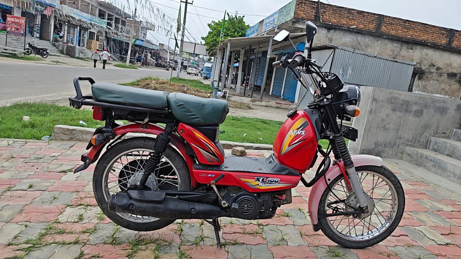XL100 4