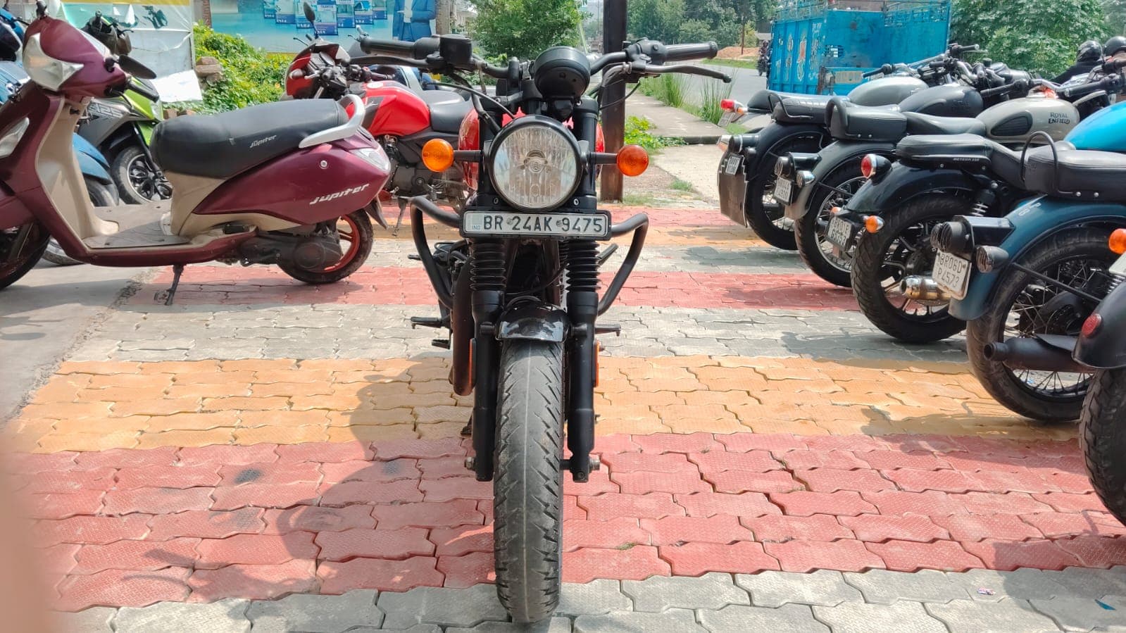 HUNTER 350 2