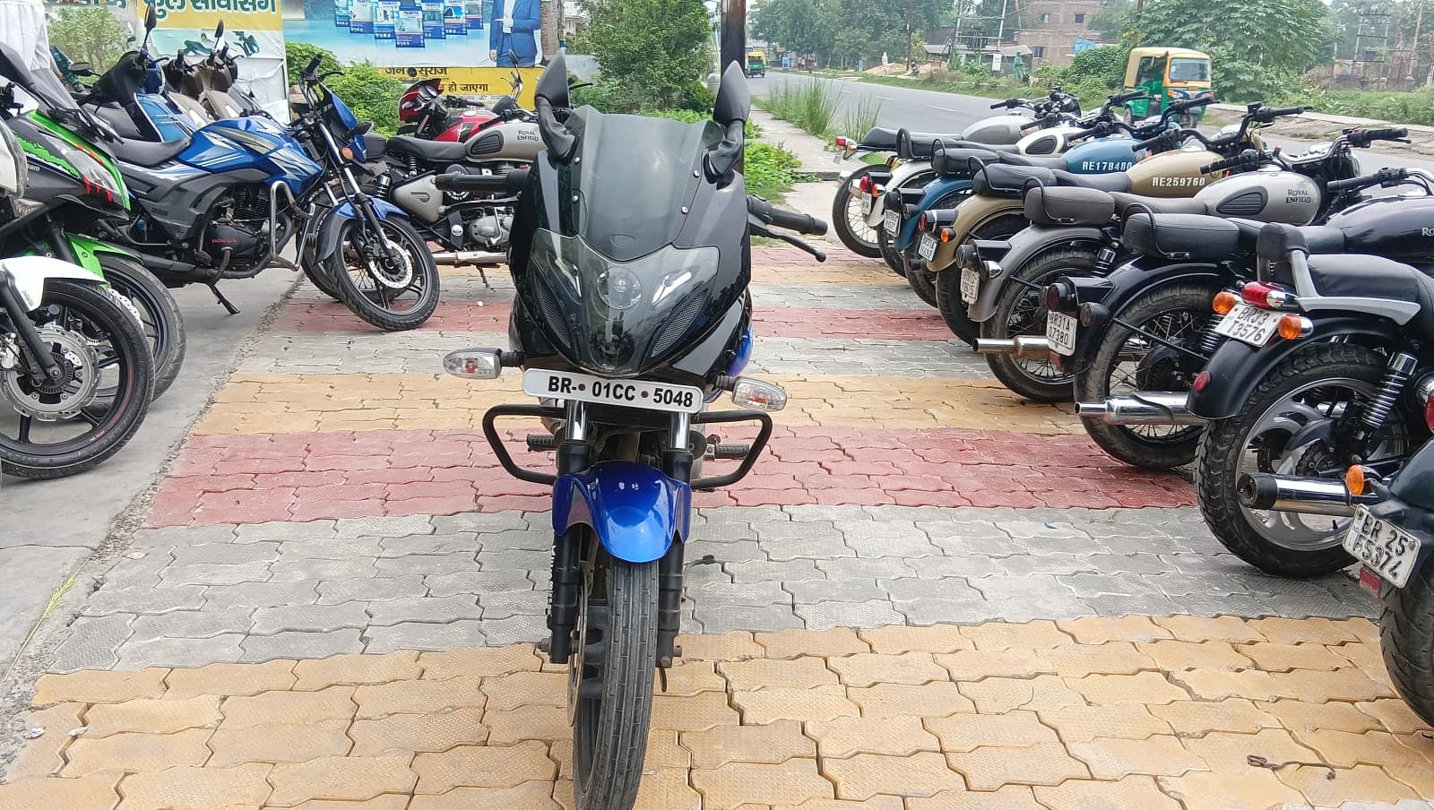 Bajaj BAJAJ PULSAR 220 2014