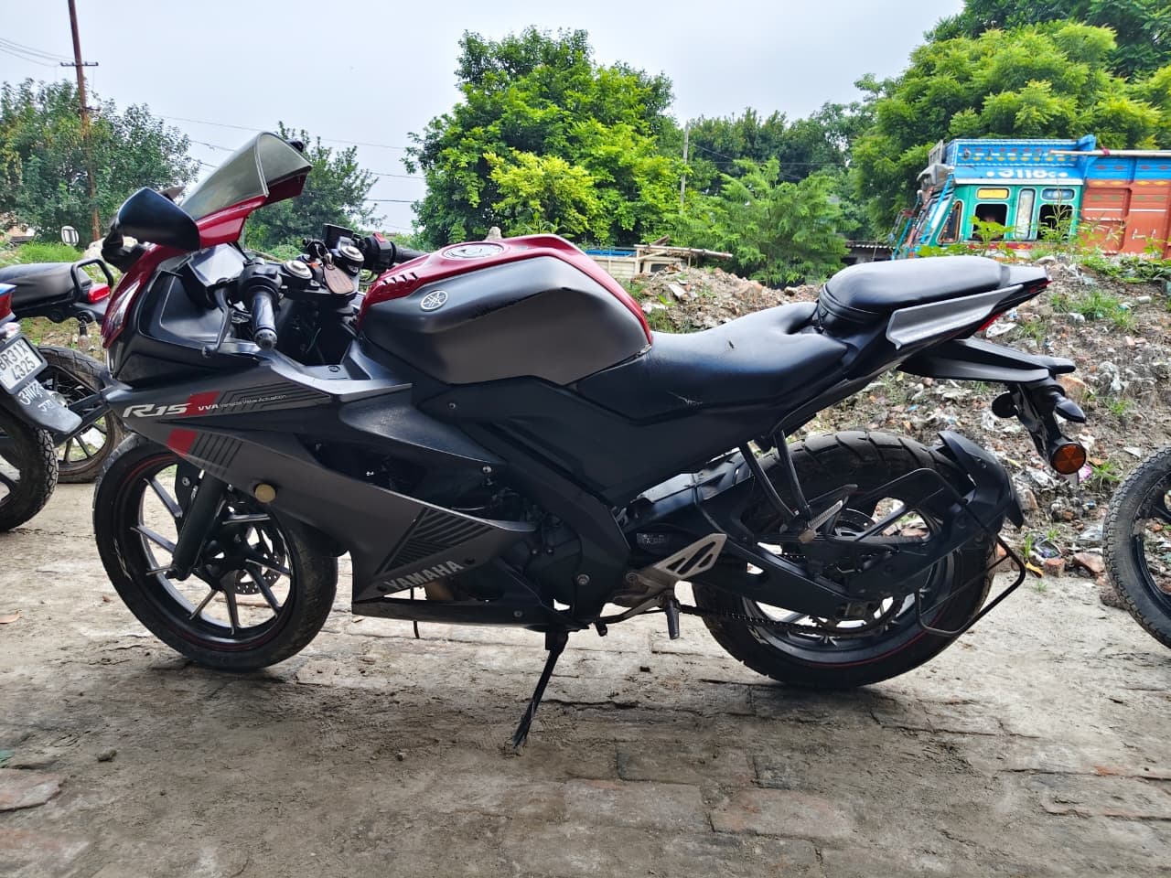 Yamaha R15 2018