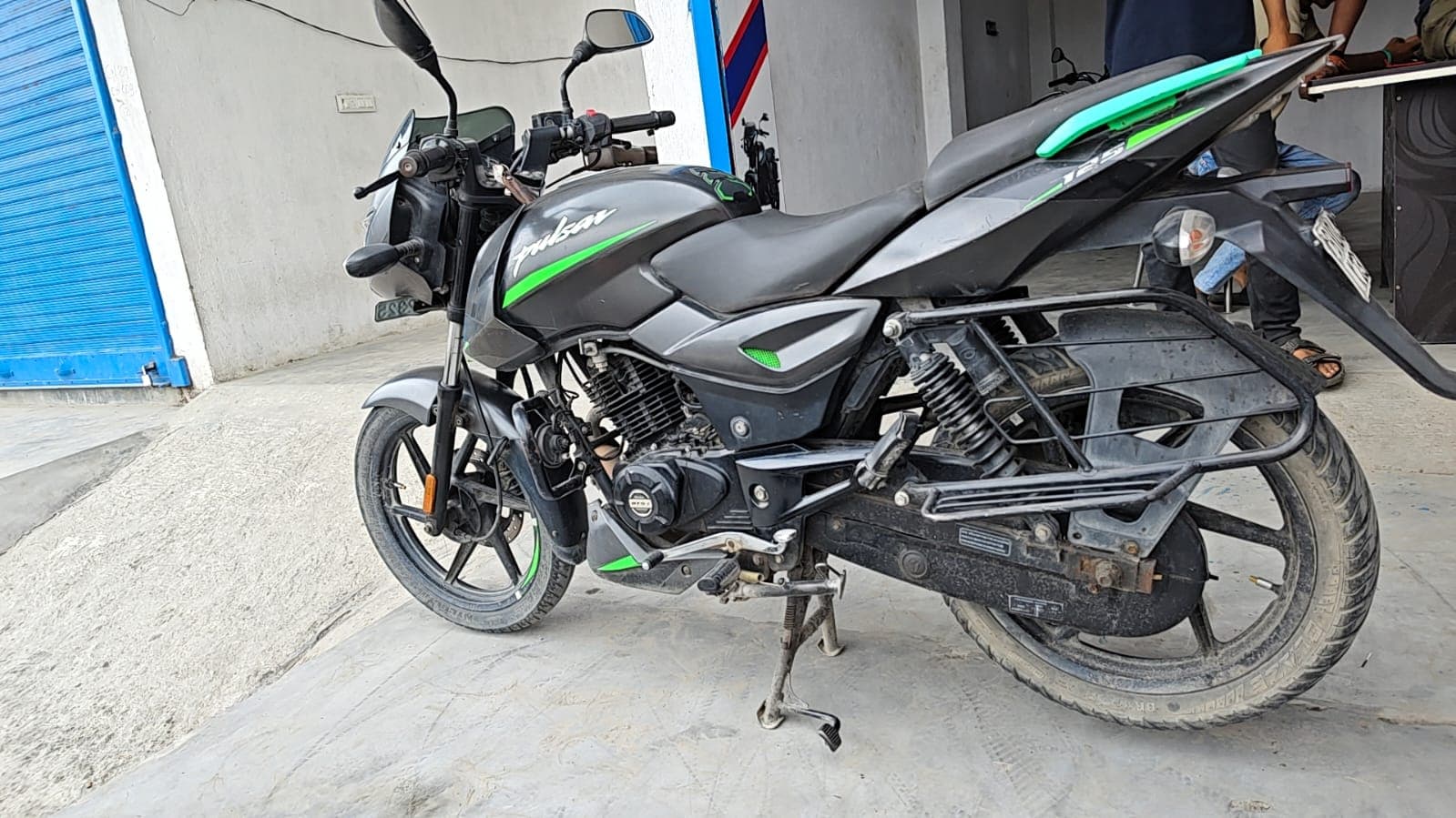 Bajaj PULSAR 125 2021