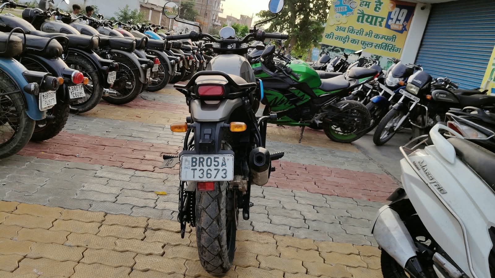 Royal Enfield SCRAM 411 2022
